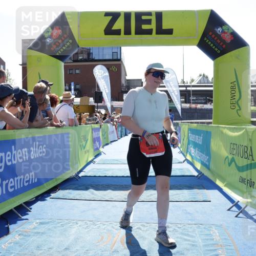 09.08.2026 - GEWOBA Citytriathlon Bremen Yannick Fuchs http://msf.ph/oto/9937711 09.08.2026 15:18:47 Ziel 961 meine-sportfotos.de