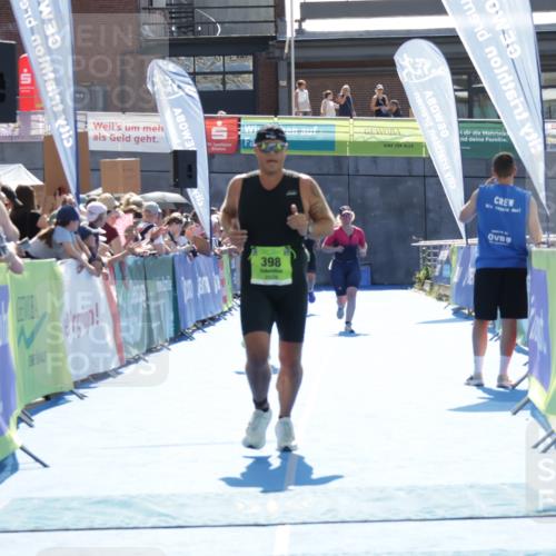 09.08.2026 - GEWOBA Citytriathlon Bremen Yannick Fuchs http://msf.ph/oto/9937733 09.08.2026 15:19:07 Ziel 21, 398 meine-sportfotos.de