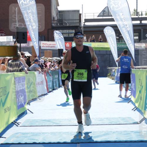 09.08.2026 - GEWOBA Citytriathlon Bremen Yannick Fuchs http://msf.ph/oto/9937735 09.08.2026 15:19:08 Ziel 21, 319, 343, 398 meine-sportfotos.de