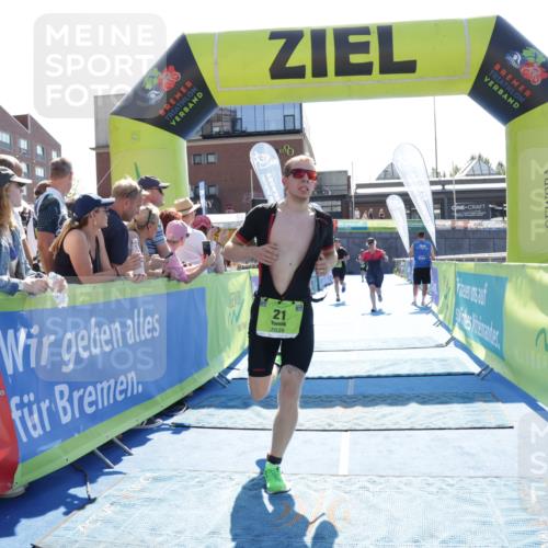09.08.2026 - GEWOBA Citytriathlon Bremen Yannick Fuchs http://msf.ph/oto/9937739 09.08.2026 15:19:11 Ziel 21, 319, 343, 398 meine-sportfotos.de