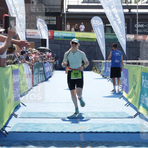 09.08.2026 - GEWOBA Citytriathlon Bremen Yannick Fuchs http://msf.ph/oto/9937821 09.08.2026 15:20:41 Ziel 240, 256 meine-sportfotos.de