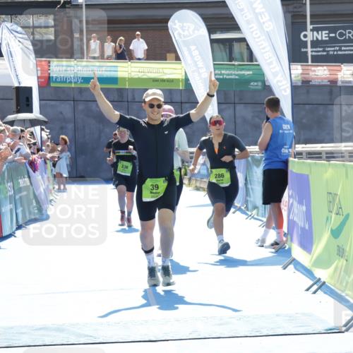 09.08.2026 - GEWOBA Citytriathlon Bremen Yannick Fuchs http://msf.ph/oto/9937824 09.08.2026 15:20:47 Ziel 39, 240, 256, 286, 290, 336 meine-sportfotos.de
