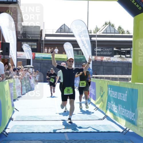 09.08.2026 - GEWOBA Citytriathlon Bremen Yannick Fuchs http://msf.ph/oto/9937827 09.08.2026 15:20:48 Ziel 39, 240, 286, 290, 336 meine-sportfotos.de