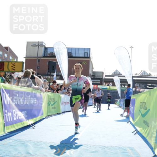 09.08.2026 - GEWOBA Citytriathlon Bremen Yannick Fuchs http://msf.ph/oto/9937882 09.08.2026 15:21:28 Ziel 19, 203, 329, 390, 417 meine-sportfotos.de