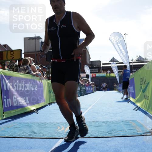 09.08.2026 - GEWOBA Citytriathlon Bremen Yannick Fuchs http://msf.ph/oto/9937982 09.08.2026 15:22:38 Ziel 42, 216, 458 meine-sportfotos.de