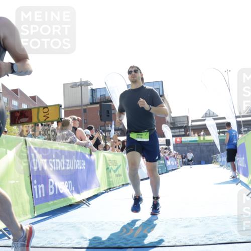 09.08.2026 - GEWOBA Citytriathlon Bremen Yannick Fuchs http://msf.ph/oto/9938027 09.08.2026 15:22:57 Ziel 80, 87, 91, 222, 229, 249, 363 meine-sportfotos.de