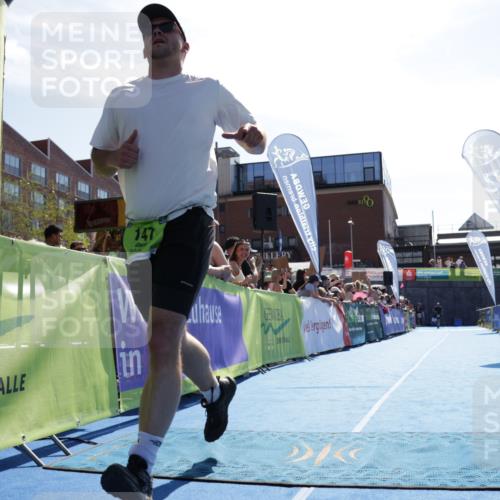 09.08.2026 - GEWOBA Citytriathlon Bremen Yannick Fuchs http://msf.ph/oto/9938039 09.08.2026 15:23:04 Ziel 147 meine-sportfotos.de