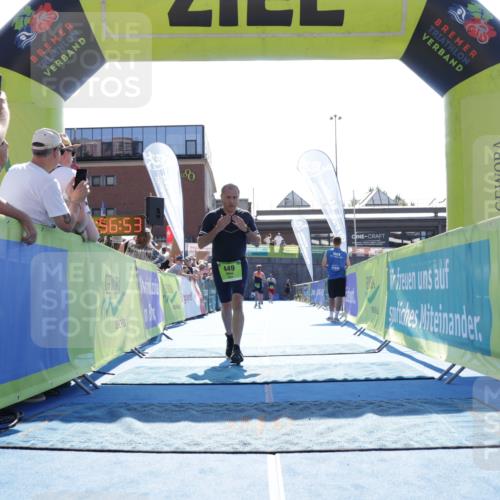 09.08.2026 - GEWOBA Citytriathlon Bremen Yannick Fuchs http://msf.ph/oto/9938044 09.08.2026 15:23:16 Ziel 449 meine-sportfotos.de