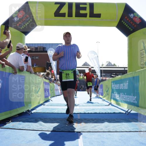 09.08.2026 - GEWOBA Citytriathlon Bremen Yannick Fuchs http://msf.ph/oto/9938065 09.08.2026 15:23:26 Ziel 12, 69, 163, 173, 273, 482 meine-sportfotos.de