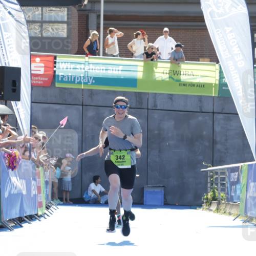 09.08.2026 - GEWOBA Citytriathlon Bremen Yannick Fuchs http://msf.ph/oto/9938085 09.08.2026 15:23:34 Ziel 273, 342 meine-sportfotos.de