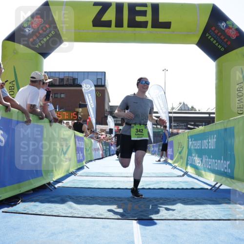 09.08.2026 - GEWOBA Citytriathlon Bremen Yannick Fuchs http://msf.ph/oto/9938096 09.08.2026 15:23:38 Ziel 47, 342 meine-sportfotos.de
