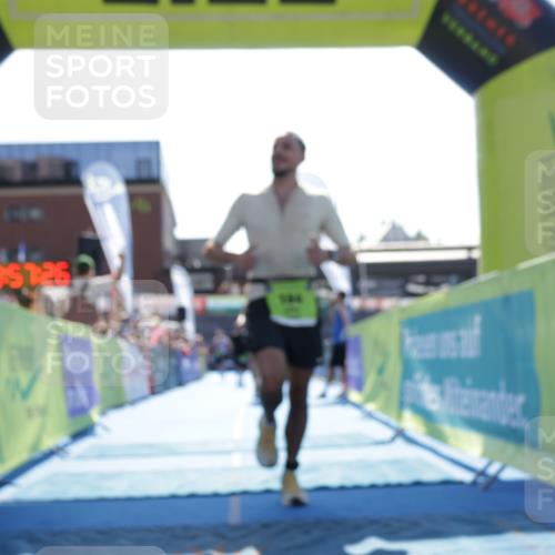 09.08.2026 - GEWOBA Citytriathlon Bremen Yannick Fuchs http://msf.ph/oto/9938102 09.08.2026 15:23:49 Ziel 10, 148, 164, 235 meine-sportfotos.de