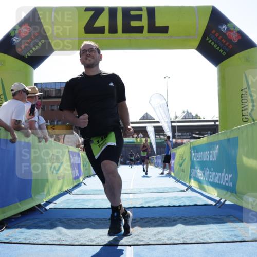 09.08.2026 - GEWOBA Citytriathlon Bremen Yannick Fuchs http://msf.ph/oto/9938117 09.08.2026 15:23:56 Ziel 10, 148, 235, 493 meine-sportfotos.de