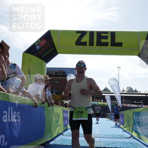 09.08.2026 - GEWOBA Citytriathlon Bremen Yannick Fuchs http://msf.ph/oto/9938139 09.08.2026 15:24:07 Ziel 22, 122, 358, 412 meine-sportfotos.de