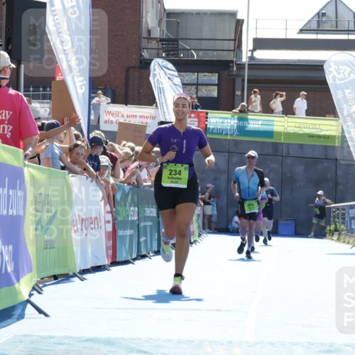 09.08.2026 - GEWOBA Citytriathlon Bremen Yannick Fuchs http://msf.ph/oto/9938176 09.08.2026 15:24:30 Ziel 234, 276 meine-sportfotos.de