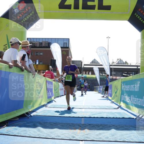 09.08.2026 - GEWOBA Citytriathlon Bremen Yannick Fuchs http://msf.ph/oto/9938180 09.08.2026 15:24:32 Ziel 234, 250, 276, 405 meine-sportfotos.de