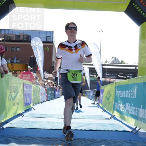 09.08.2026 - GEWOBA Citytriathlon Bremen Yannick Fuchs http://msf.ph/oto/9938216 09.08.2026 15:24:49 Ziel 73, 361, 456 meine-sportfotos.de