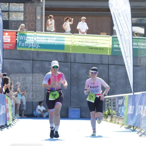 09.08.2026 - GEWOBA Citytriathlon Bremen Yannick Fuchs http://msf.ph/oto/9938250 09.08.2026 15:25:03 Ziel 65, 239, 274, 300, 311 meine-sportfotos.de