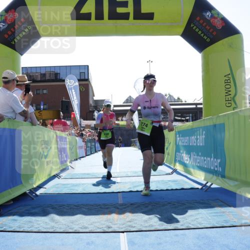 09.08.2026 - GEWOBA Citytriathlon Bremen Yannick Fuchs http://msf.ph/oto/9938261 09.08.2026 15:25:08 Ziel 239, 274 meine-sportfotos.de