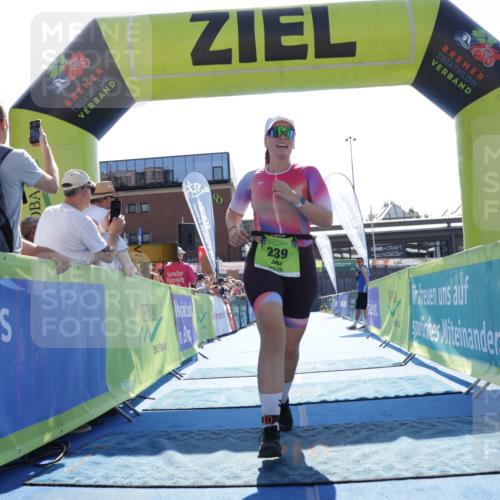 09.08.2026 - GEWOBA Citytriathlon Bremen Yannick Fuchs http://msf.ph/oto/9938266 09.08.2026 15:25:09 Ziel 239, 274 meine-sportfotos.de