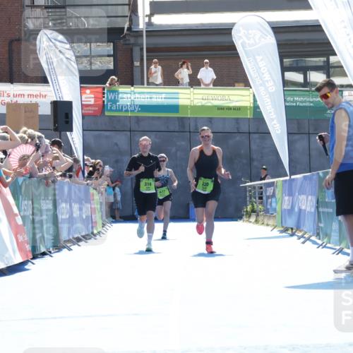 09.08.2026 - GEWOBA Citytriathlon Bremen Yannick Fuchs http://msf.ph/oto/9938275 09.08.2026 15:25:14 Ziel 316, 320 meine-sportfotos.de