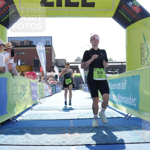 09.08.2026 - GEWOBA Citytriathlon Bremen Yannick Fuchs http://msf.ph/oto/9938284 09.08.2026 15:25:21 Ziel 316, 320, 437 meine-sportfotos.de
