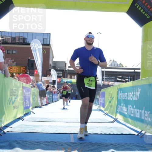 09.08.2026 - GEWOBA Citytriathlon Bremen Yannick Fuchs http://msf.ph/oto/9938314 09.08.2026 15:25:38 Ziel 53, 57, 64, 261, 335, 344, 479 meine-sportfotos.de