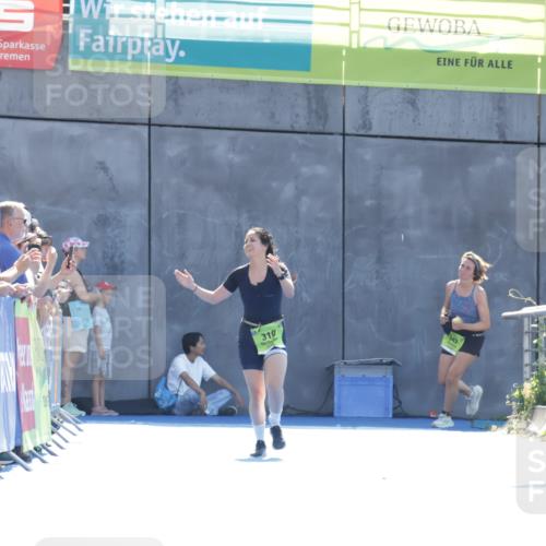 09.08.2026 - GEWOBA Citytriathlon Bremen Yannick Fuchs http://msf.ph/oto/9938342 09.08.2026 15:25:48 Ziel  meine-sportfotos.de