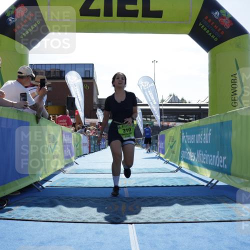 09.08.2026 - GEWOBA Citytriathlon Bremen Yannick Fuchs http://msf.ph/oto/9938352 09.08.2026 15:25:58 Ziel 310, 347 meine-sportfotos.de