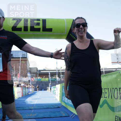 09.08.2026 - GEWOBA Citytriathlon Bremen Yannick Fuchs http://msf.ph/oto/9938433 09.08.2026 11:41:53 Ziel 117, 245 meine-sportfotos.de