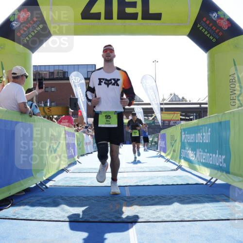 09.08.2026 - GEWOBA Citytriathlon Bremen Yannick Fuchs http://msf.ph/oto/9938448 09.08.2026 15:26:34 Ziel 95, 389, 394 meine-sportfotos.de