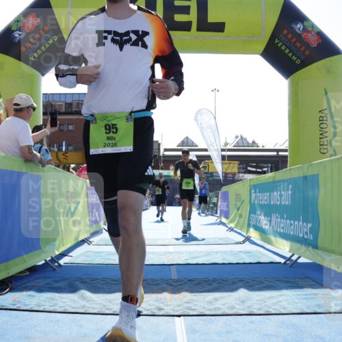 09.08.2026 - GEWOBA Citytriathlon Bremen Yannick Fuchs http://msf.ph/oto/9938450 09.08.2026 15:26:34 Ziel 95, 389, 394 meine-sportfotos.de