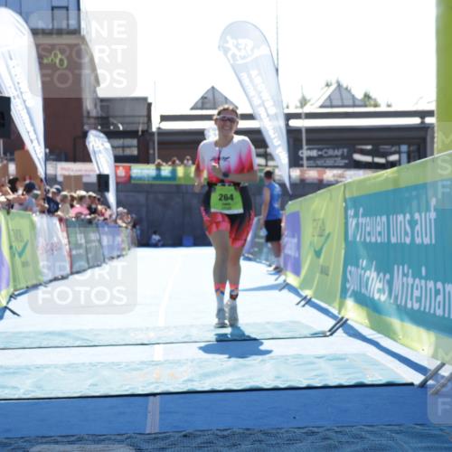09.08.2026 - GEWOBA Citytriathlon Bremen Yannick Fuchs http://msf.ph/oto/9938496 09.08.2026 15:26:47 Ziel 264 meine-sportfotos.de