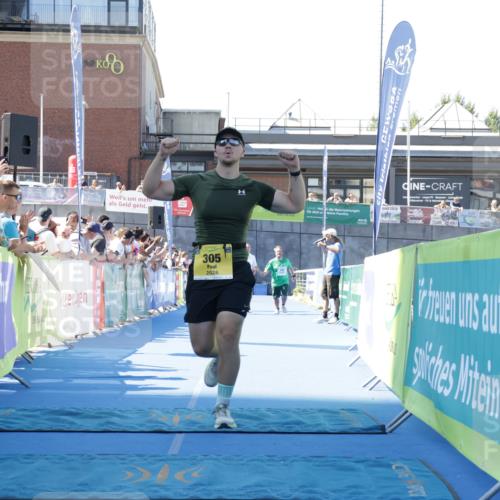09.08.2026 - GEWOBA Citytriathlon Bremen Yannick Fuchs http://msf.ph/oto/9938497 09.08.2026 11:42:46 Ziel 305, 504 meine-sportfotos.de