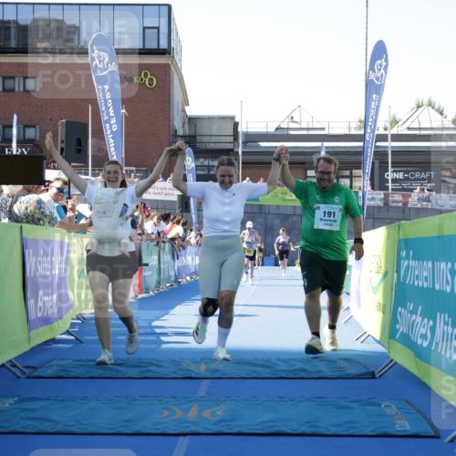 09.08.2026 - GEWOBA Citytriathlon Bremen Yannick Fuchs http://msf.ph/oto/9938518 09.08.2026 11:42:53 Ziel 67, 509 meine-sportfotos.de