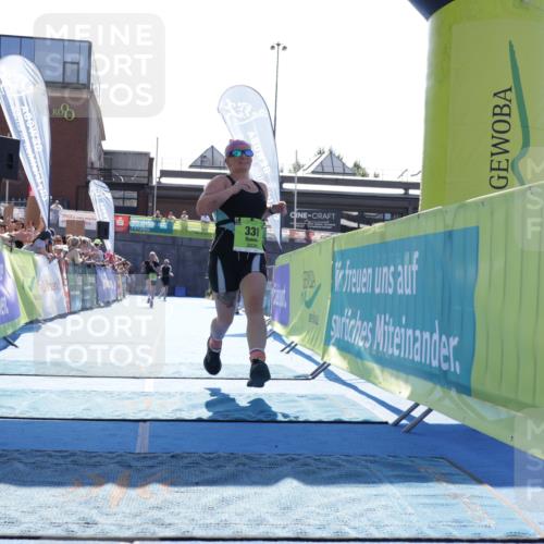 09.08.2026 - GEWOBA Citytriathlon Bremen Yannick Fuchs http://msf.ph/oto/9938526 09.08.2026 15:27:01 Ziel 212, 338 meine-sportfotos.de