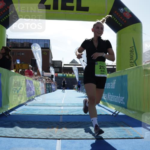 09.08.2026 - GEWOBA Citytriathlon Bremen Yannick Fuchs http://msf.ph/oto/9938551 09.08.2026 15:27:06 Ziel 212, 338 meine-sportfotos.de