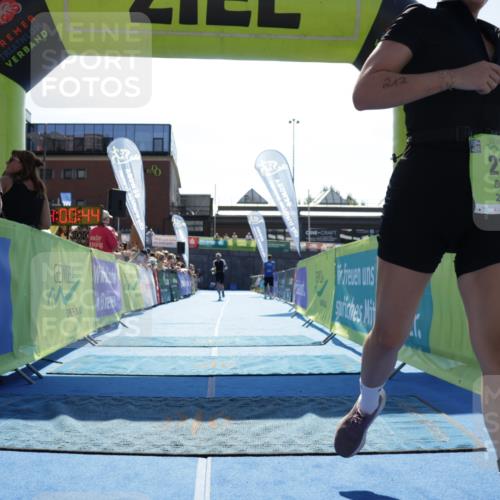09.08.2026 - GEWOBA Citytriathlon Bremen Yannick Fuchs http://msf.ph/oto/9938553 09.08.2026 15:27:07 Ziel 212 meine-sportfotos.de