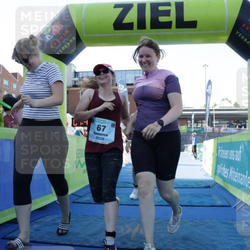 09.08.2026 - GEWOBA Citytriathlon Bremen Yannick Fuchs http://msf.ph/oto/9938576 09.08.2026 11:43:00 Ziel 67, 509 meine-sportfotos.de