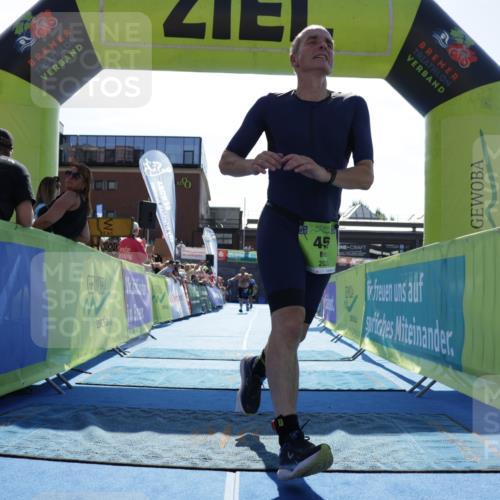 09.08.2026 - GEWOBA Citytriathlon Bremen Yannick Fuchs http://msf.ph/oto/9938582 09.08.2026 15:27:17 Ziel 20, 375, 454 meine-sportfotos.de
