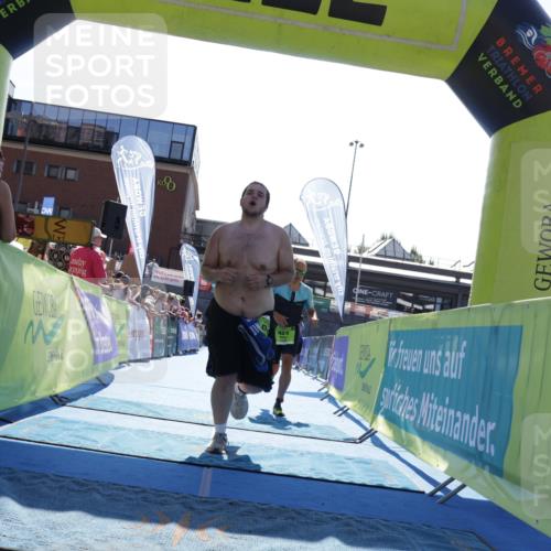 09.08.2026 - GEWOBA Citytriathlon Bremen Yannick Fuchs http://msf.ph/oto/9938595 09.08.2026 15:27:23 Ziel 20, 367, 424 meine-sportfotos.de