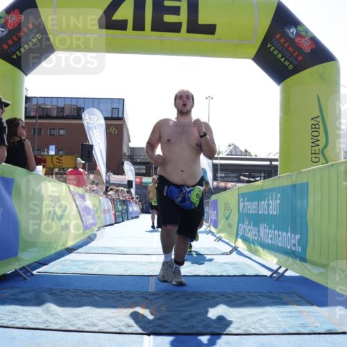 09.08.2026 - GEWOBA Citytriathlon Bremen Yannick Fuchs http://msf.ph/oto/9938600 09.08.2026 15:27:23 Ziel 20, 367, 424 meine-sportfotos.de