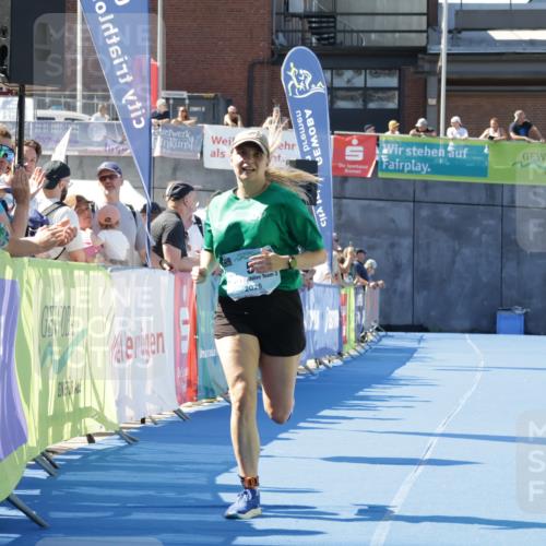 09.08.2026 - GEWOBA Citytriathlon Bremen Yannick Fuchs http://msf.ph/oto/9938603 09.08.2026 11:43:13 Ziel 5, 513 meine-sportfotos.de