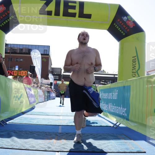 09.08.2026 - GEWOBA Citytriathlon Bremen Yannick Fuchs http://msf.ph/oto/9938604 09.08.2026 15:27:23 Ziel 20, 367, 424 meine-sportfotos.de