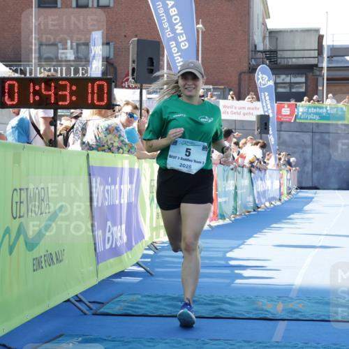 09.08.2026 - GEWOBA Citytriathlon Bremen Yannick Fuchs http://msf.ph/oto/9938606 09.08.2026 11:43:14 Ziel 5 meine-sportfotos.de