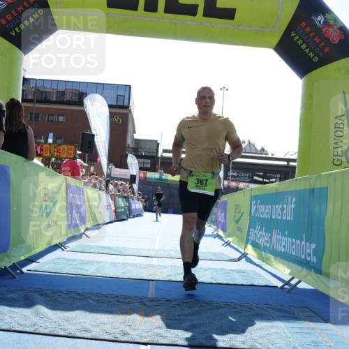 09.08.2026 - GEWOBA Citytriathlon Bremen Yannick Fuchs http://msf.ph/oto/9938618 09.08.2026 15:27:26 Ziel 20, 367, 424 meine-sportfotos.de