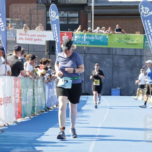 09.08.2026 - GEWOBA Citytriathlon Bremen Yannick Fuchs http://msf.ph/oto/9938638 09.08.2026 11:43:34 Ziel 179, 491 meine-sportfotos.de