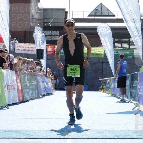 09.08.2026 - GEWOBA Citytriathlon Bremen Yannick Fuchs http://msf.ph/oto/9938665 09.08.2026 15:27:58 Ziel 448 meine-sportfotos.de