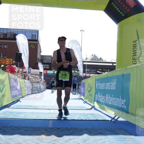 09.08.2026 - GEWOBA Citytriathlon Bremen Yannick Fuchs http://msf.ph/oto/9938669 09.08.2026 15:28:00 Ziel 324, 448 meine-sportfotos.de