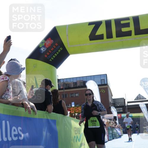 09.08.2026 - GEWOBA Citytriathlon Bremen Yannick Fuchs http://msf.ph/oto/9938676 09.08.2026 15:28:06 Ziel 172, 324 meine-sportfotos.de